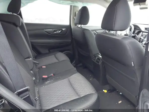 JN8AT2MV5HW261151 2017 NISSAN ROGUE - Image 8
