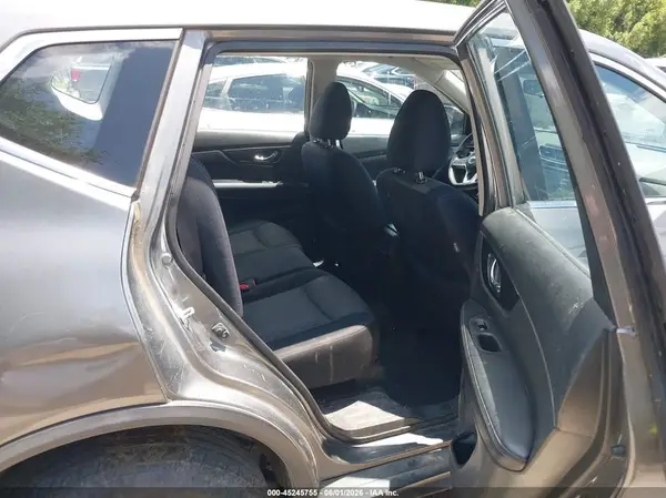 JN8AT2MV5HW262803 2017 NISSAN ROGUE - Image 8