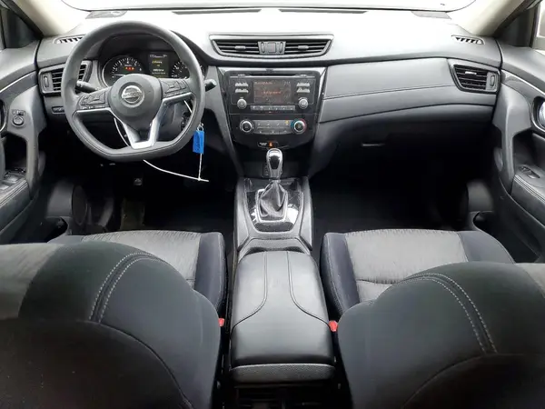 JN8AT2MV5HW263854 2017 NISSAN ROGUE - Image 8