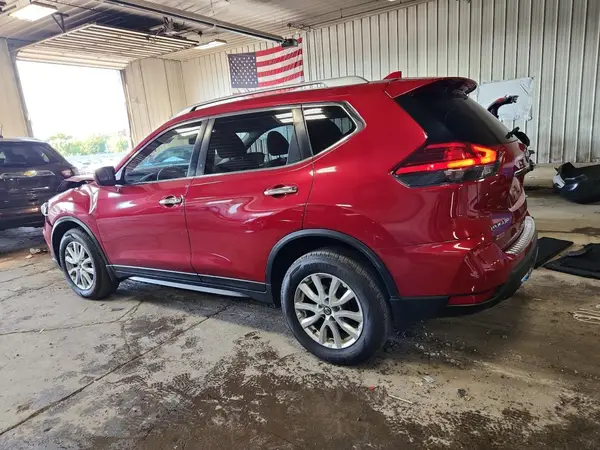 JN8AT2MV5HW264938 2017 NISSAN ROGUE - Image 2