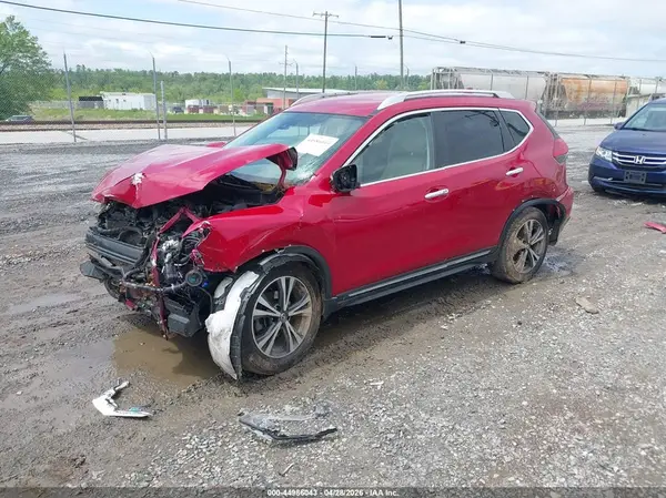JN8AT2MV5HW266740 2017 NISSAN ROGUE - Image 2
