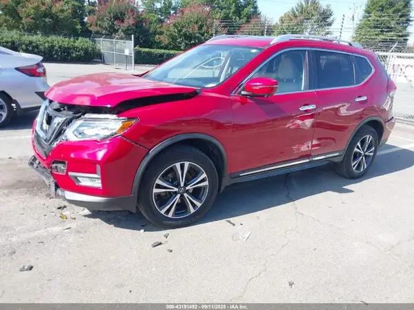 JN8AT2MV5HW268763 2017 NISSAN ROGUE - Image 2
