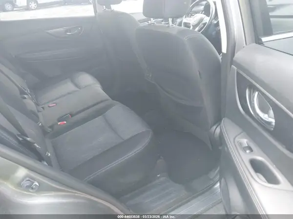 JN8AT2MV5HW270593 2017 NISSAN ROGUE - Image 8