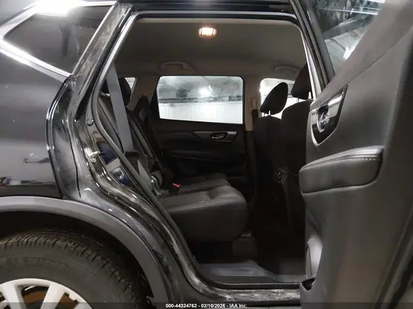 JN8AT2MV5HW271128 2017 NISSAN ROGUE - Image 8