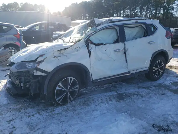 JN8AT2MV5HW271467 2017 NISSAN ROGUE - Image 1