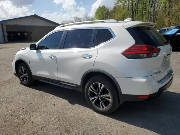 JN8AT2MV5HW272053 2017 NISSAN ROGUE - Image 2
