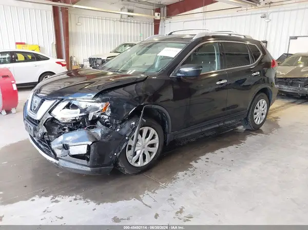 JN8AT2MV5HW274594 2017 NISSAN ROGUE - Image 2