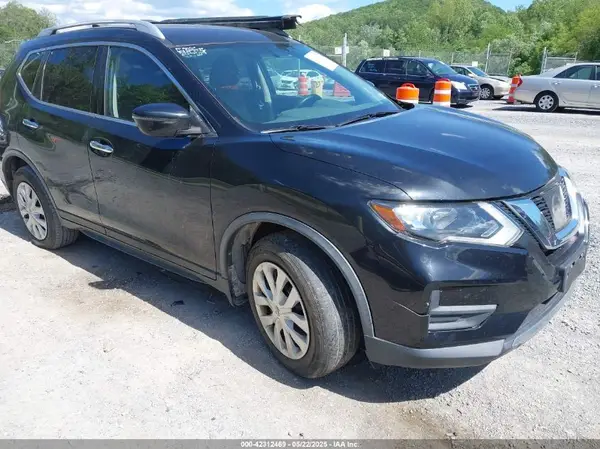 JN8AT2MV5HW276734 2017 NISSAN ROGUE - Image 1