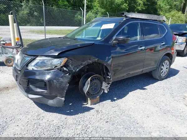 JN8AT2MV5HW276734 2017 NISSAN ROGUE - Image 2