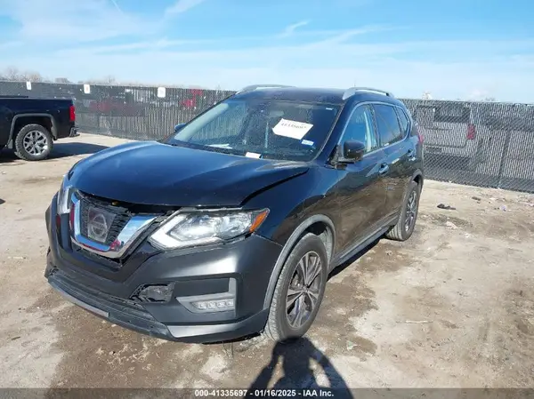 JN8AT2MV5HW277057 2017 NISSAN ROGUE - Image 2