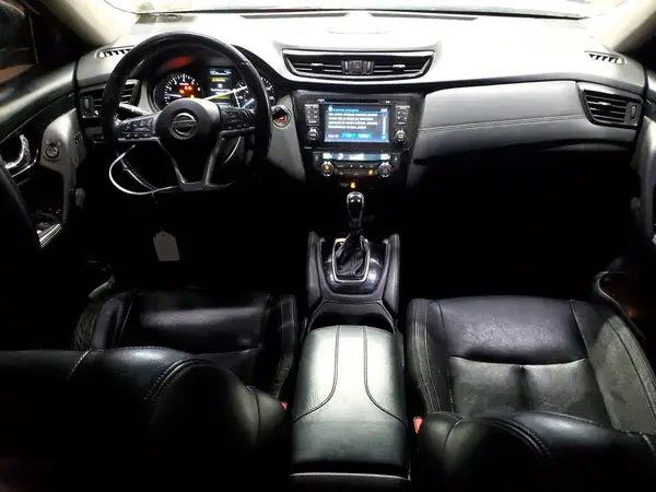 JN8AT2MV5HW281609 2017 NISSAN ROGUE - Image 8