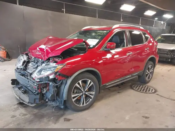 JN8AT2MV5HW283991 2017 NISSAN ROGUE - Image 2