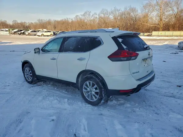 JN8AT2MV5JW301377 2018 NISSAN ROGUE - Image 2