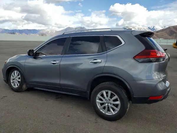 JN8AT2MV5JW302027 2018 NISSAN ROGUE - Image 2