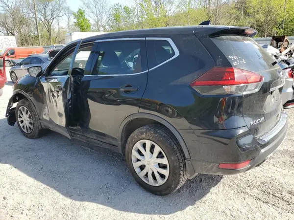 JN8AT2MV5JW305056 2018 NISSAN ROGUE - Image 2