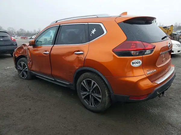 JN8AT2MV5JW307938 2018 NISSAN ROGUE - Image 2