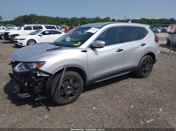 JN8AT2MV5JW310161 2018 NISSAN ROGUE - Image 2
