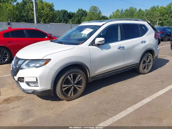 JN8AT2MV5JW310662 2018 NISSAN ROGUE - Image 2