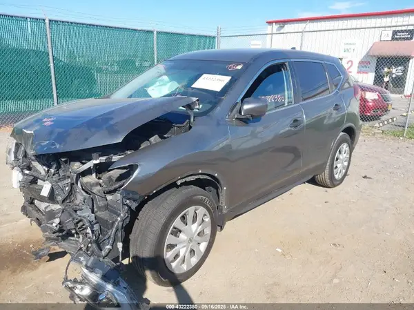 JN8AT2MV5JW312749 2018 NISSAN ROGUE - Image 2