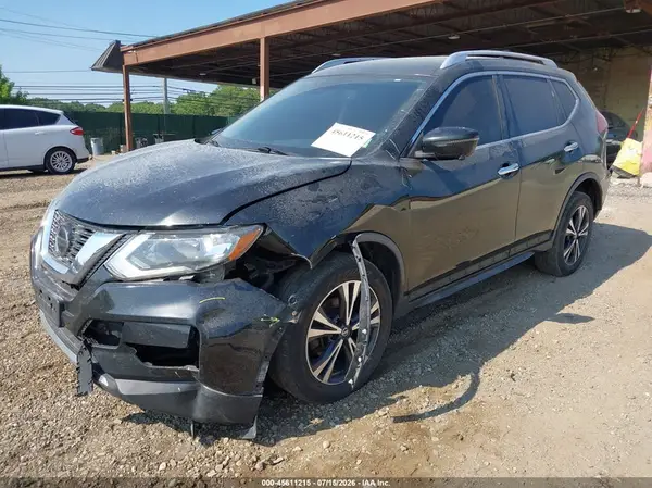 JN8AT2MV5JW316834 2018 NISSAN ROGUE - Image 2