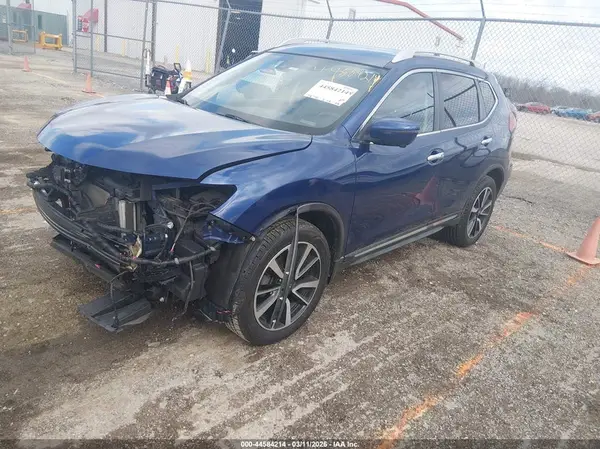 JN8AT2MV5JW317790 2018 NISSAN ROGUE - Image 2