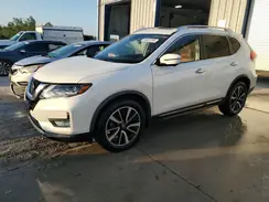 JN8AT2MV5JW318504 2018 NISSAN ROGUE