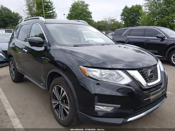 JN8AT2MV5JW318843 2018 NISSAN ROGUE - Image 1