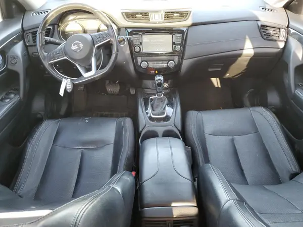 JN8AT2MV5JW320804 2018 NISSAN ROGUE - Image 8