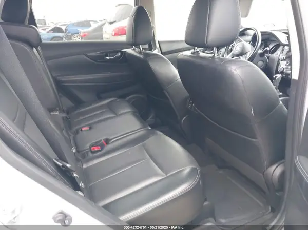 JN8AT2MV5JW321001 2018 NISSAN ROGUE - Image 8