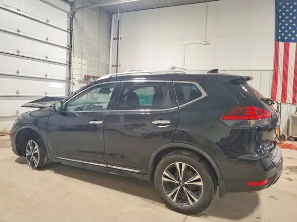 JN8AT2MV5JW322357 2018 NISSAN ROGUE - Image 2