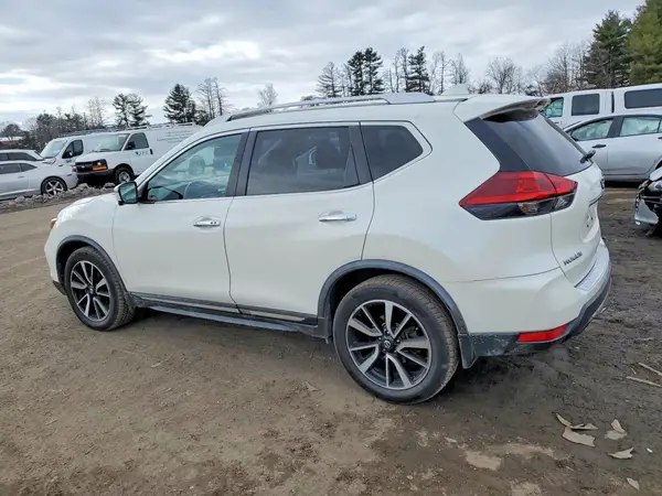 JN8AT2MV5JW322844 2018 NISSAN ROGUE - Image 2