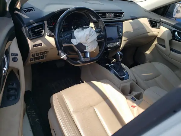 JN8AT2MV5JW323122 2018 NISSAN ROGUE - Image 8