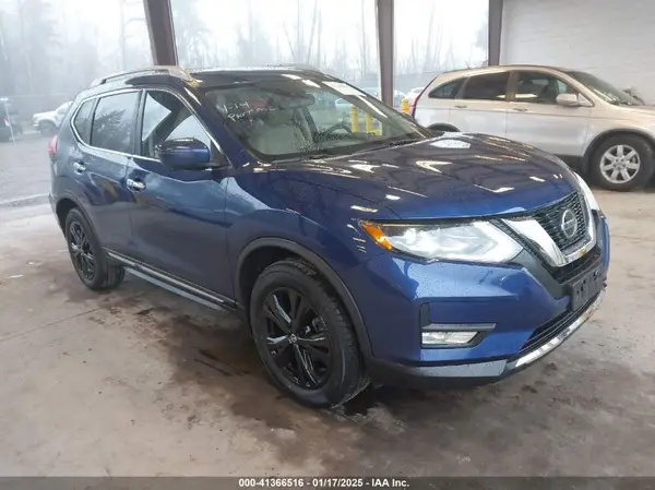 JN8AT2MV5JW324867 2018 NISSAN ROGUE - Image 1