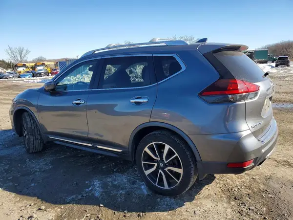 JN8AT2MV5JW326988 2018 NISSAN ROGUE - Image 2