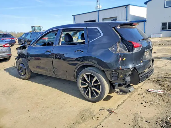 JN8AT2MV5JW327171 2018 NISSAN ROGUE - Image 2