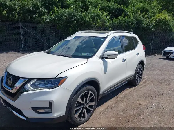 JN8AT2MV5JW331057 2018 NISSAN ROGUE - Image 2
