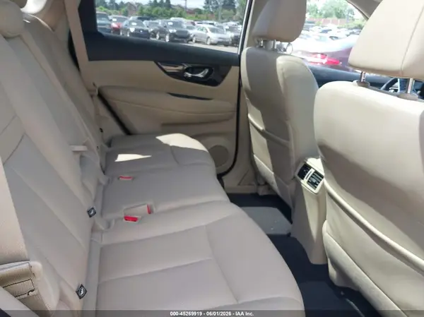 JN8AT2MV5JW331057 2018 NISSAN ROGUE - Image 8