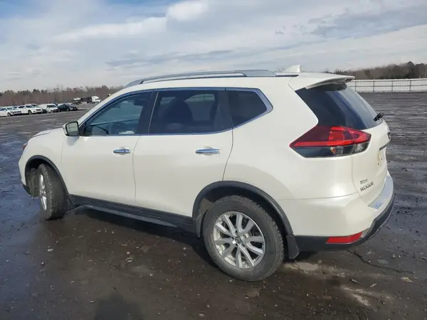 JN8AT2MV5JW345198 2018 NISSAN ROGUE - Image 2