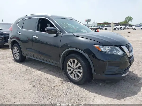 JN8AT2MV5JW346058 2018 NISSAN ROGUE - Image 1
