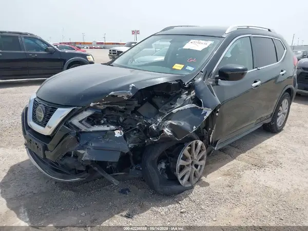 JN8AT2MV5JW346058 2018 NISSAN ROGUE - Image 2