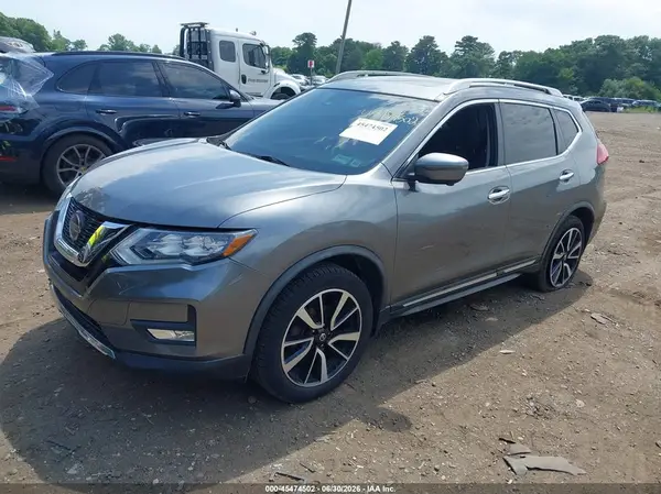 JN8AT2MV5JW346626 2018 NISSAN ROGUE - Image 2