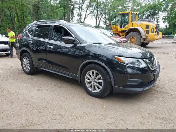 JN8AT2MV5JW348215 2018 NISSAN ROGUE - Image 1