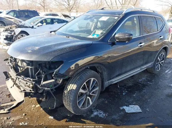 JN8AT2MV5JW348473 2018 NISSAN ROGUE - Image 2