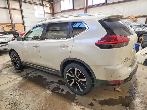 JN8AT2MV5JW352281 2018 NISSAN ROGUE - Image 2
