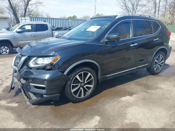 JN8AT2MV5JW353768 2018 NISSAN ROGUE - Image 2