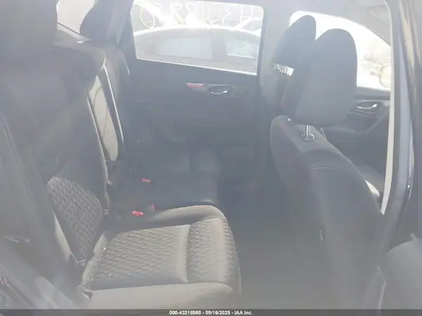 JN8AT2MV5KW371348 2019 NISSAN ROGUE - Image 8