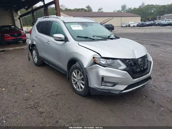 JN8AT2MV5KW373049 2019 NISSAN ROGUE - Image 1