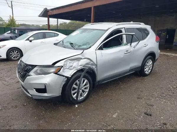 JN8AT2MV5KW373049 2019 NISSAN ROGUE - Image 2