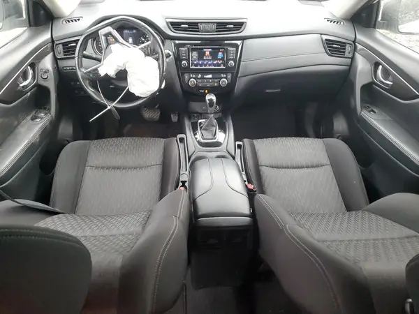 JN8AT2MV5KW377523 2019 NISSAN ROGUE - Image 8