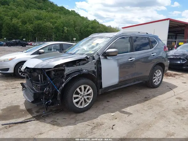 JN8AT2MV5KW379076 2019 NISSAN ROGUE - Image 2